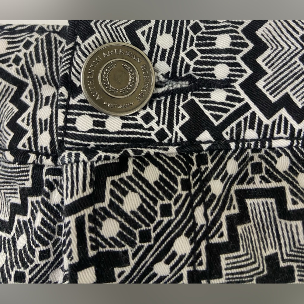 So Authentic American Heritage Shorts size 13 - Picture 6 of 7
